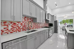 711 NE 6th St, Boca Raton, FL 33432 - Photo 22
