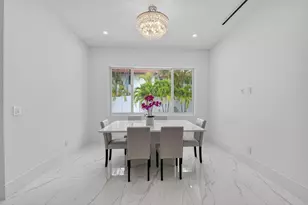 711 NE 6th St, Boca Raton, FL 33432 - Photo 24