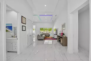 711 NE 6th St, Boca Raton, FL 33432 - Photo 12