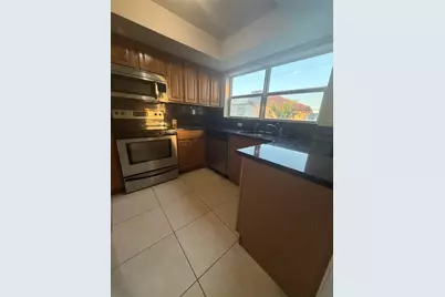 2110 NE 42nd Court #E, Lighthouse Point, FL 33064 - Photo 6