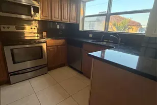 2110 NE 42nd Ct, Pompano Beach, FL 33064 - Photo 6