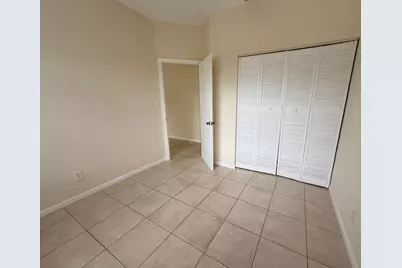 671 Cypress Lake Boulevard #D, Pompano Beach, FL 33064 - Photo 6