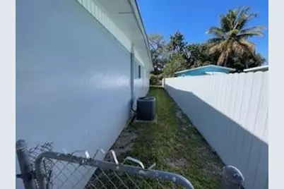 16310 NW 22nd Court, Opa Locka, FL 33054 - Photo 4