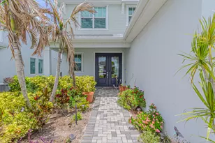 10696 SW Estella Ln, Port Saint Lucie, FL 34987 - Photo 4
