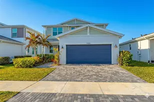 10696 SW Estella Ln, Port Saint Lucie, FL 34987 - Photo 2