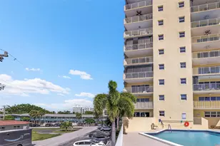 1200 Hibiscus Ave, Pompano Beach, FL 33062 - Photo 34