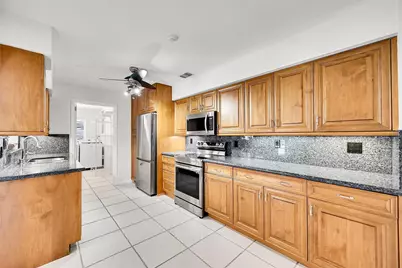 3044 NE 15th Terrace, Oakland Park, FL 33334 - Photo 8