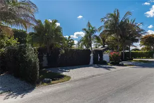 2000 NE 18th St, Fort Lauderdale, FL 33305 - Photo 12