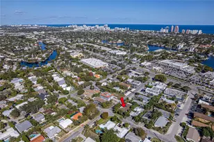 2000 NE 18th St, Fort Lauderdale, FL 33305 - Photo 10