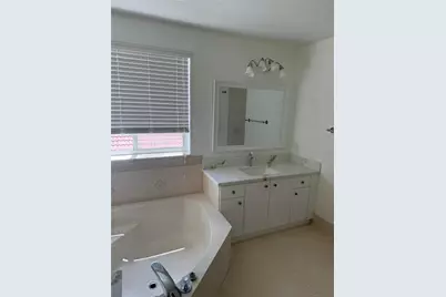 1288 Camellia Circle, Weston, FL 33326 - Photo 8