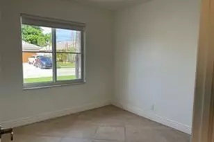 9880 Red Heart Ln, Tamarac, FL 33321 - Photo 20