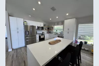 16534 NW 10th Street, Pembroke Pines, FL 33028 - Photo 2