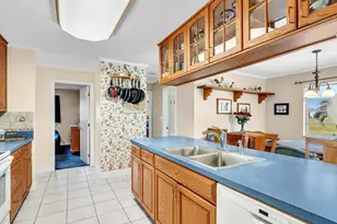 8140 NW 13th Pl, Coral Springs, FL 33071 - Photo 16