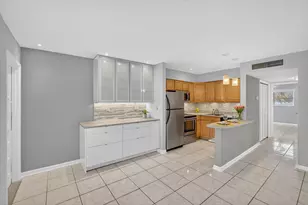 4051 NE 13th Ave, Fort Lauderdale, FL 33334 - Photo 2