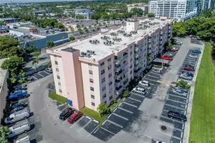 16465 NE 22nd Ave, North Miami Beach, FL 33160 - Photo 8