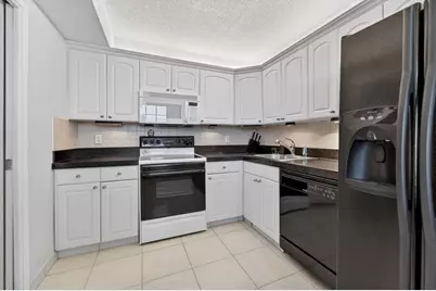575 Oaks Lane #1002, Pompano Beach, FL 33069 - Photo 28