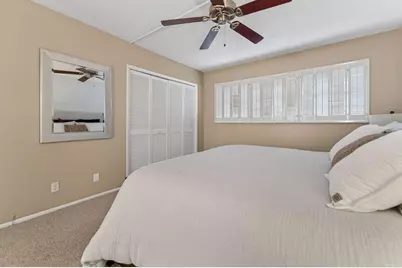 575 Oaks Lane #1002, Pompano Beach, FL 33069 - Photo 12