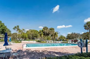 575 Oaks Ln, Pompano Beach, FL 33069 - Photo 42