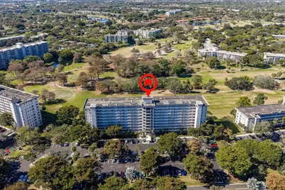 575 Oaks Lane #1002, Pompano Beach, FL 33069 - Photo 38
