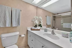 575 Oaks Ln, Pompano Beach, FL 33069 - Photo 12