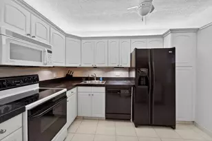 575 Oaks Ln, Pompano Beach, FL 33069 - Photo 26