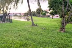 9139 Citrus Isle Ln, Lake Worth, FL 33467 - Photo 16