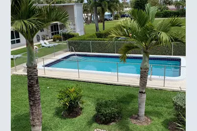 3205 SE 7th Street #201, Pompano Beach, FL 33062 - Photo 2