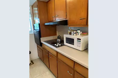 3205 SE 7th Street #201, Pompano Beach, FL 33062 - Photo 6