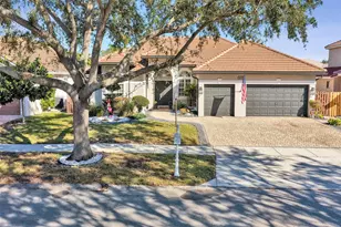 16287 Mariposa Circle, Pembroke Pines, FL 33331 - Photo 2