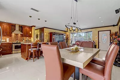 1017 NE 4th Street, Hallandale Beach, FL 33009 - Photo 24