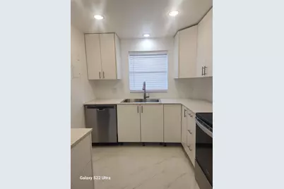 700 SE 6th Avenue #111, Deerfield Beach, FL 33441 - Photo 2