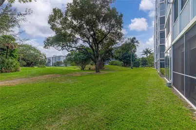 3200 N Palm Aire Drive #110, Pompano Beach, FL 33069 - Photo 28