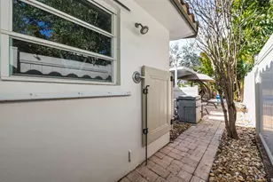 1815 N Victoria Park Rd, Fort Lauderdale, FL 33305 - Photo 24