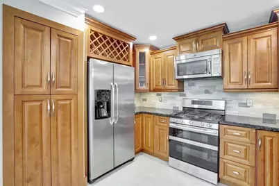 2355 NW 138th Drive, Sunrise, FL 33323 - Photo 8