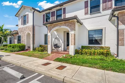 11392 W 34th Way, Hialeah, FL 33018 - Photo 2