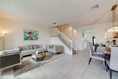 11392 W 34th Way, Hialeah, FL 33018 - Photo 8