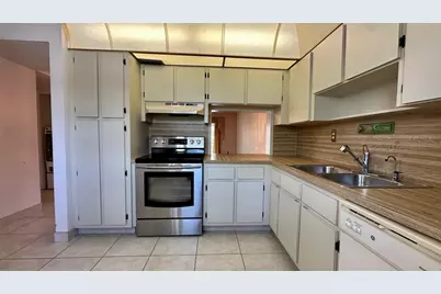 6090 N Sabal Palm Boulevard #108, Tamarac, FL 33319 - Photo 2