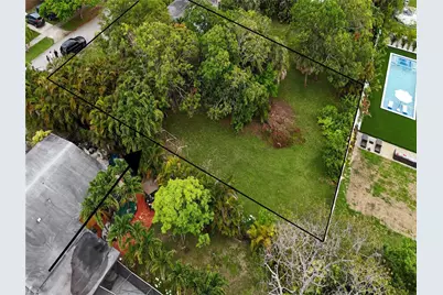 524 SW 5 Avenue, Hallandale Beach, FL 33009 - Photo 2