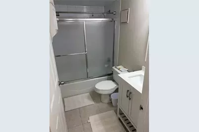 [Address not provided], Lauderdale Lakes, FL 33319 - Photo 10