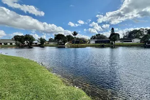 8712 SW 52nd St, Cooper City, FL 33328 - Photo 6