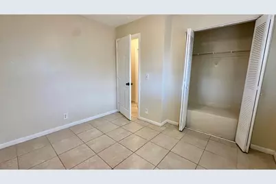 414 SW 72nd Avenue, North Lauderdale, FL 33068 - Photo 10