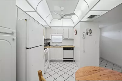 8970 S Hollybrook Boulevard #308, Pembroke Pines, FL 33025 - Photo 2