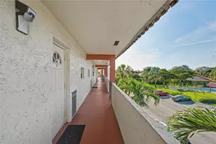8970 S Hollybrook Blvd, Pembroke Pines, FL 33025 - Photo 24