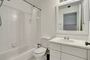 912 Sevilla Cir, Weston, FL 33326 - Photo 6