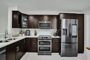 912 Sevilla Cir, Weston, FL 33326 - Photo 4