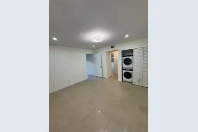 151 SE 6th Avenue #8, Pompano Beach, FL 33060 - Photo 2