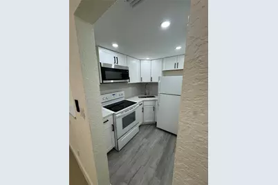 151 SE 6th Avenue #8, Pompano Beach, FL 33060 - Photo 4