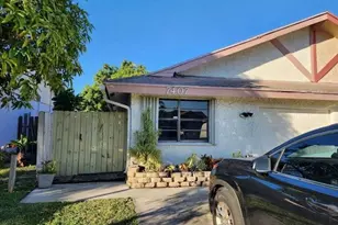 7407 SW 13th St, North Lauderdale, FL 33068 - Photo 4