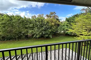 8131 Lagos De Campo Blvd, Tamarac, FL 33321 - Photo 26