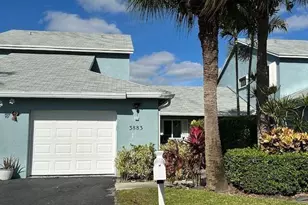 3883 Island Club Circle, Lake Worth, FL 33462 - Photo 2